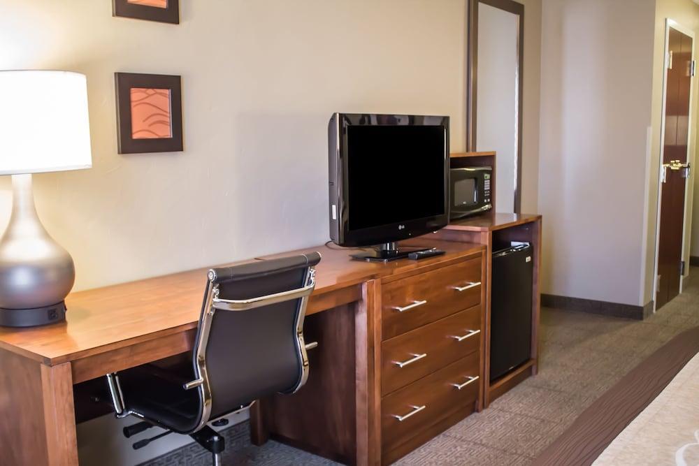 Dover Quality Inn מראה חיצוני תמונה