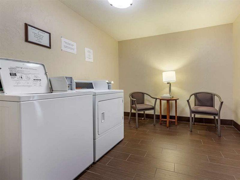 Dover Quality Inn מראה חיצוני תמונה