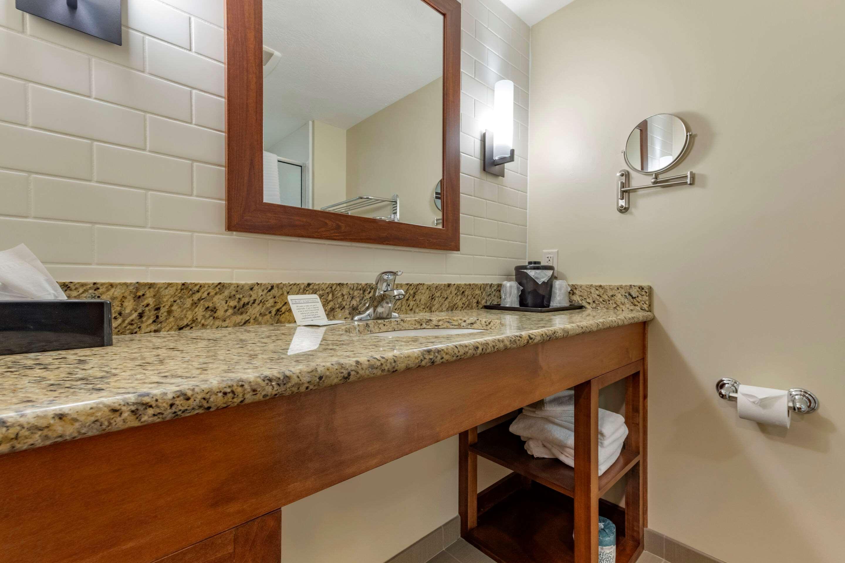 Dover Quality Inn מראה חיצוני תמונה