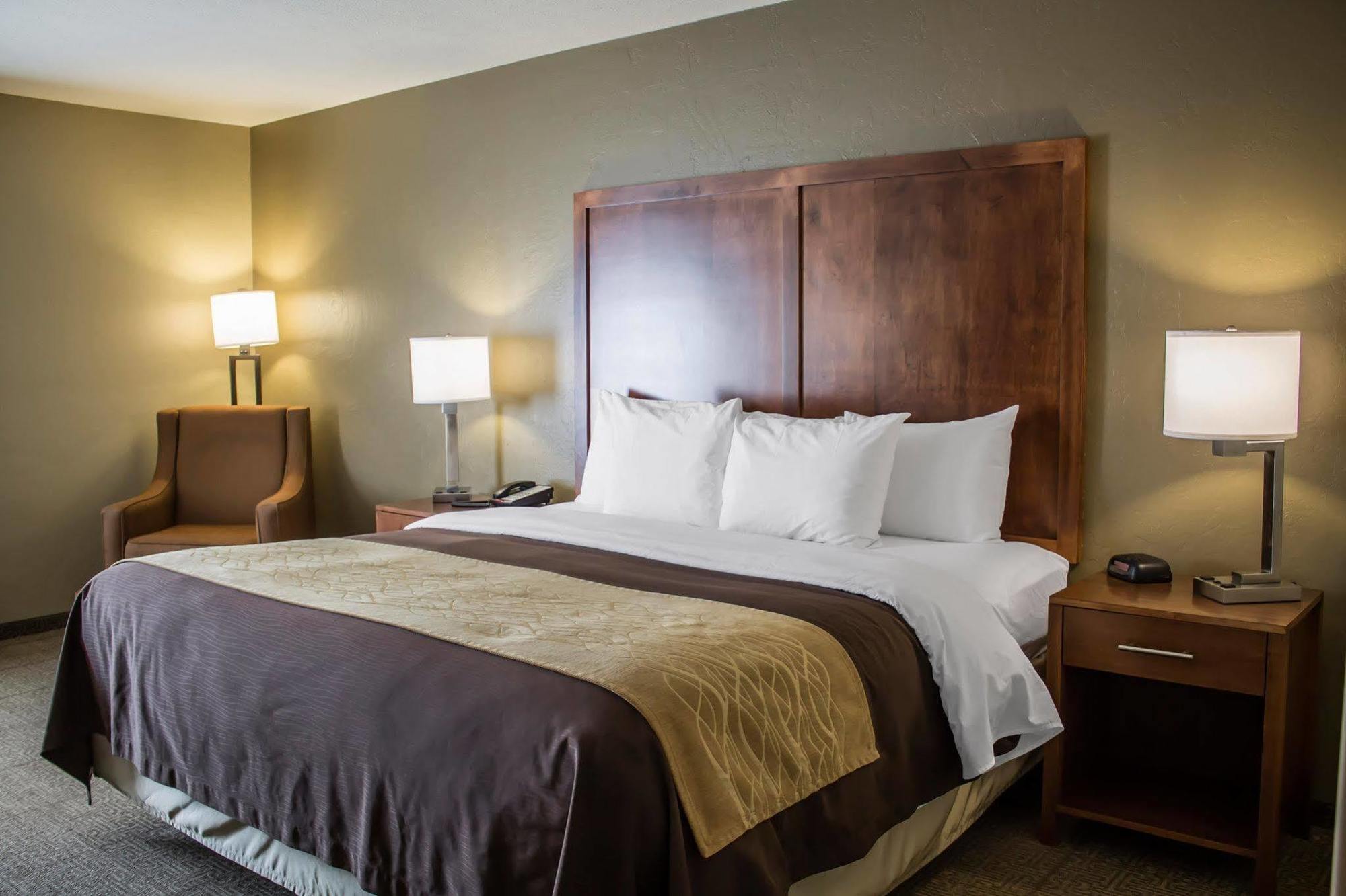Dover Quality Inn מראה חיצוני תמונה